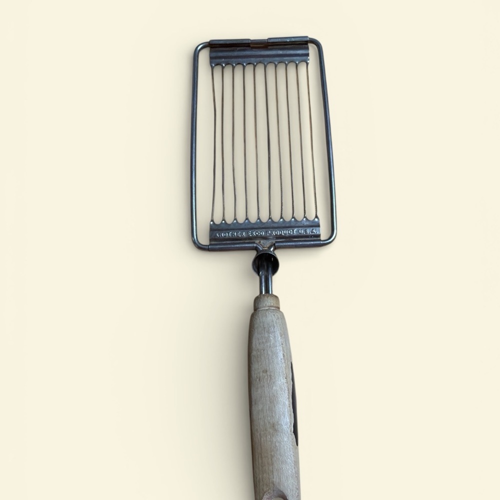 Marc Ecko Black and Brown Cheese Slicer